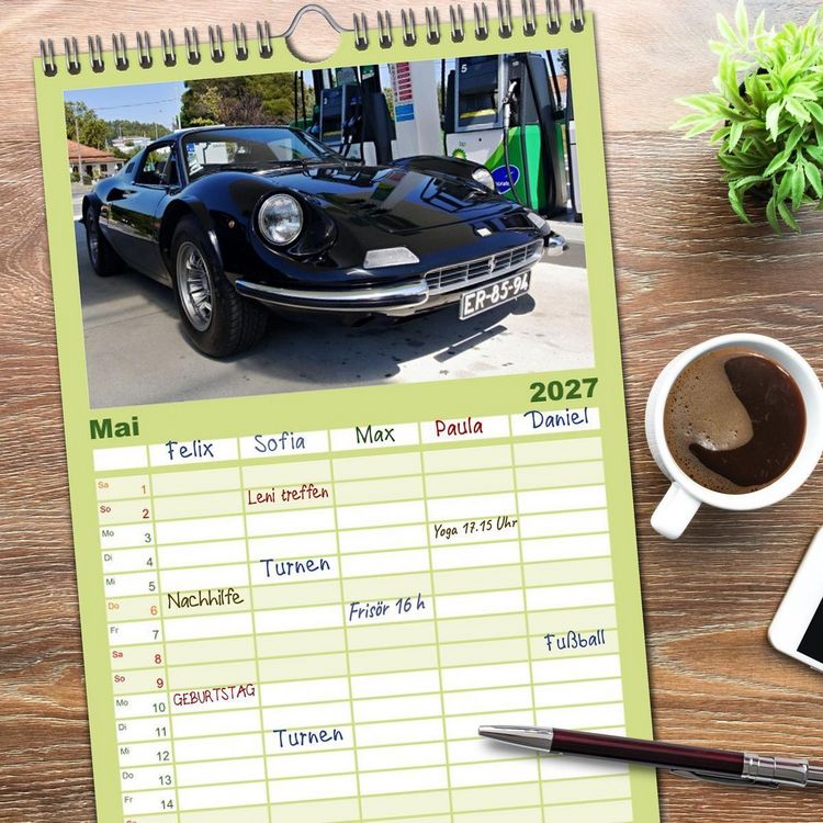 Produktbild: Familienplaner 2027 - Automobile Tr&auml;ume der 70er mit 5 Spalten (Wandkalender, 21 x 45 cm) CALVENDO