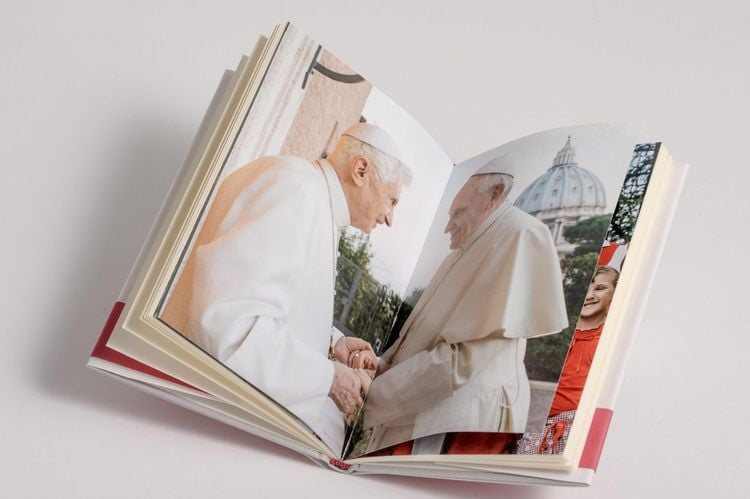 Produktbild: &Uuml;ber allem: Die Liebe