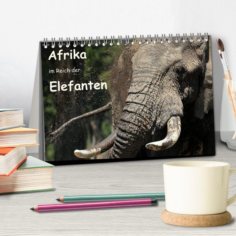 Produktbild: Afrika - im Reich der Elefanten (Tischkalender 2026 DIN A5 quer), CALVENDO Monatskalender