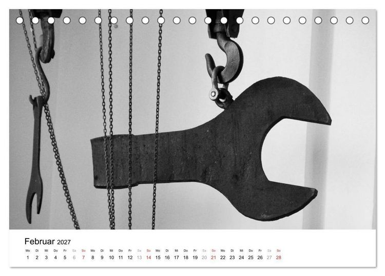 Produktbild: Helden der Arbeit - Alte Arbeitsmittel des Ruhrgebiets (Tischkalender 2027 DIN A5 quer), CALVENDO Monatskalender