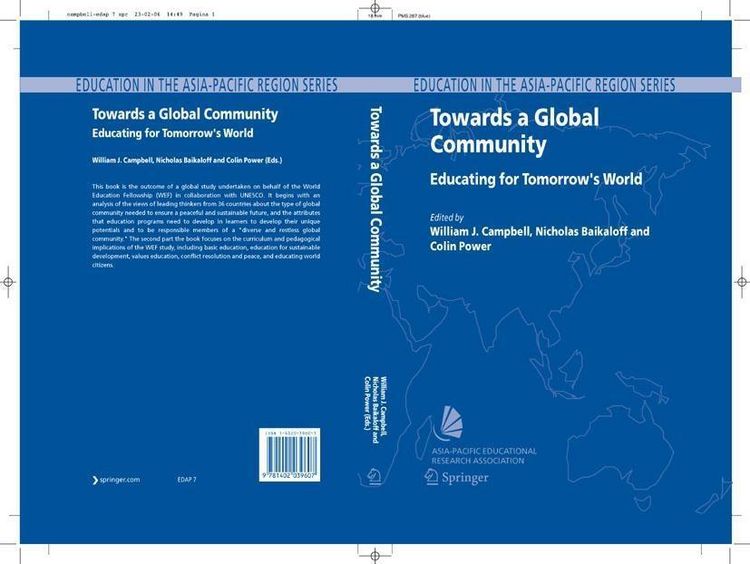 Produktbild: Towards a Global Community
