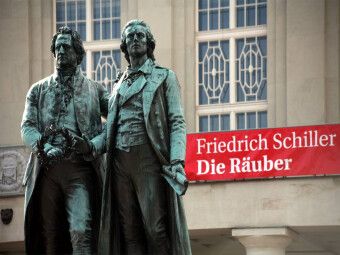 Produktbild: CALVENDO Puzzle Goethe-Schiller-Denkmal in Weimar | 1000 Teile Lege-Gr&ouml;&szlig;e 64x48cm Foto-Puzzle f&uuml;r gl&uuml;ckliche Stunden