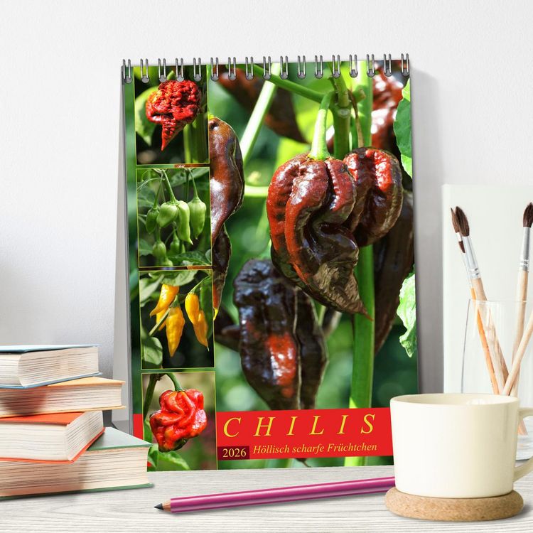 Produktbild: Chilis - H&ouml;llisch scharfe Fr&uuml;chtchen (Tischkalender 2026 DIN A5 hoch), CALVENDO Monatskalender