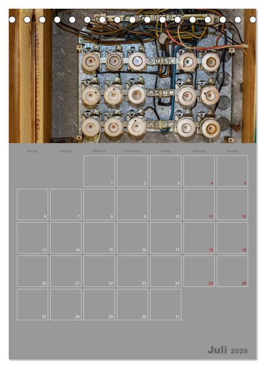 Produktbild: Brandgef&auml;hrliche elektrische Anlagen (Tischkalender 2026 DIN A5 hoch), CALVENDO Monatskalender