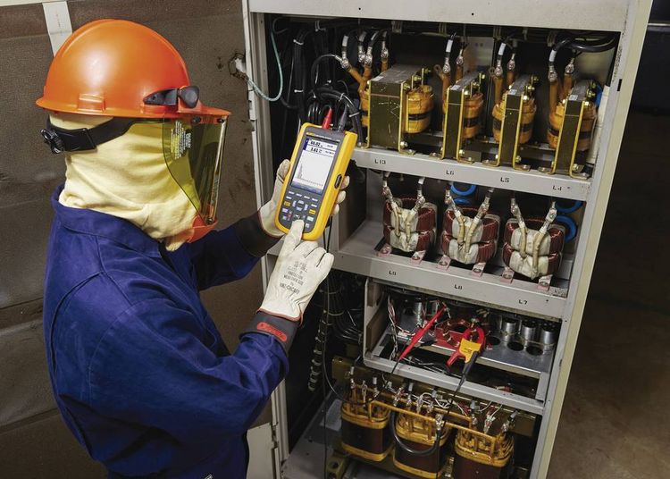 Produktbild: Fluke 125B/EU/S Hand-Oszilloskop 40MHz 2-Kanal 4 GSa/s Multimeter-Funktionen 1St.