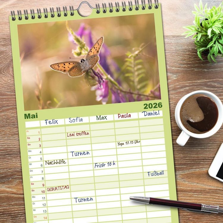 Produktbild: Familienplaner 2026 - Schmetterlinge. Schimmernde Zauberwesen mit 5 Spalten (Wandkalender, 21 x 45 cm) CALVENDO