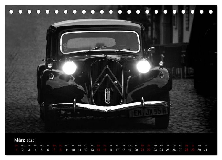 Produktbild: Citro&euml;n 11 CV Traction Avant in schwarzweiss (Tischkalender 2026 DIN A5 quer), CALVENDO Monatskalender