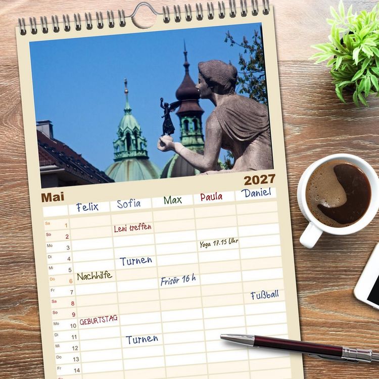 Produktbild: Familienplaner 2027 - M&uuml;nchen - Die Sch&ouml;ne mit 5 Spalten (Wandkalender, 21 x 45 cm) CALVENDO