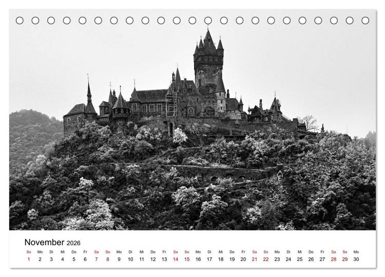Produktbild: Burgen in schwarzwei&szlig; - Wie aus alten Zeiten (Tischkalender 2026 DIN A5 quer), CALVENDO Monatskalender
