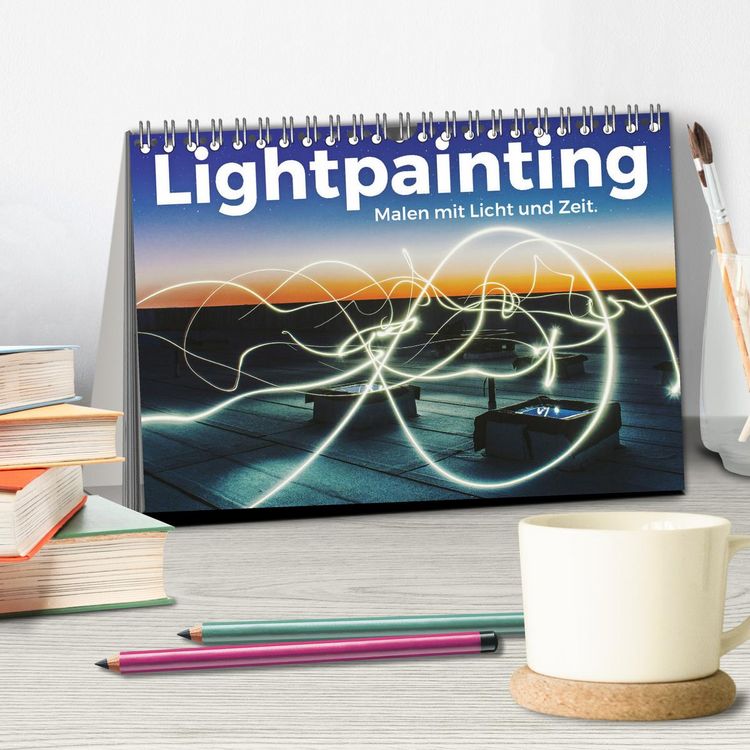 Produktbild: Lightpainting - Malen mit Licht und Zeit (Tischkalender 2026 DIN A5 quer), CALVENDO Monatskalender