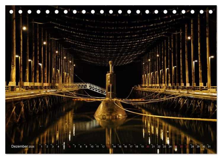 Produktbild: Streitkraft. Milit&auml;rische Impressionen (Tischkalender 2026 DIN A5 quer), CALVENDO Monatskalender