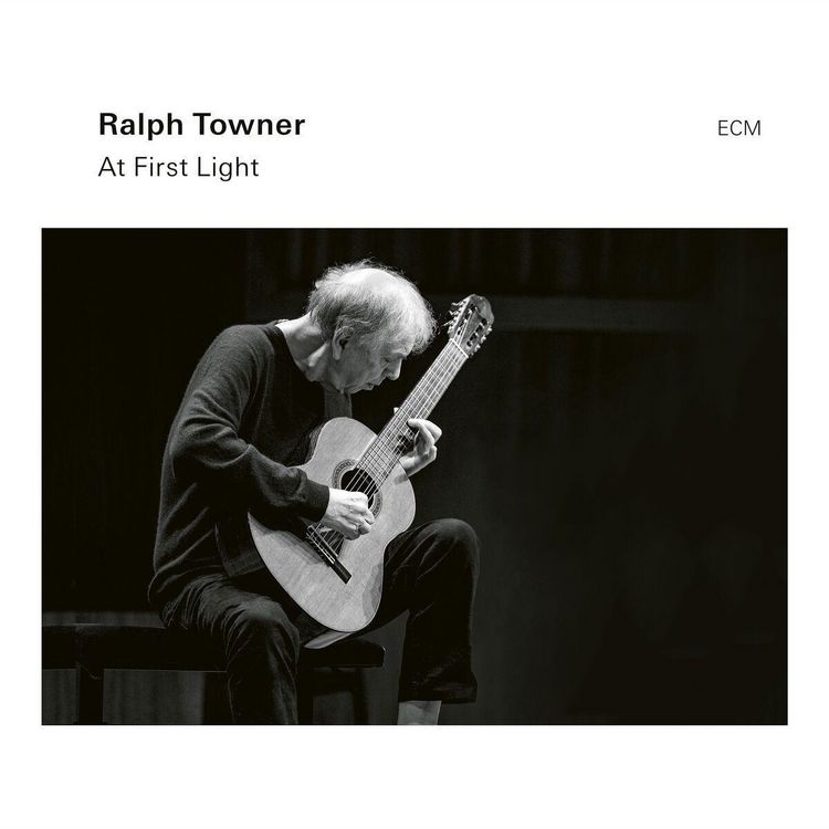 Produktbild: At First Light