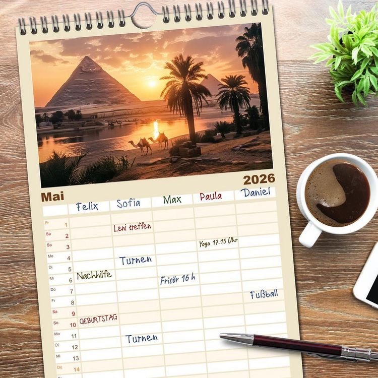 Produktbild: Familienplaner 2026 - Im Schatten der Pyramidern mit 5 Spalten (Wandkalender, 21 x 45 cm) CALVENDO