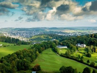 Produktbild: Campingplatz, Golfplatz und Blick &uuml;ber die Stadt Brilon (Puzzle)