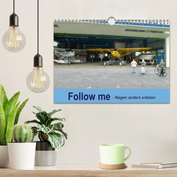 Produktbild: Follow me - fliegen anders erleben (Wandkalender 2026 DIN A4 quer), CALVENDO Monatskalender