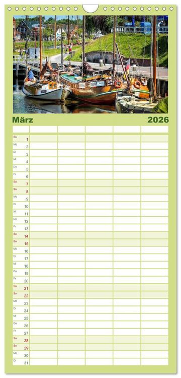 Produktbild: Familienplaner 2026 - Ostfriesland - Museumshafen Carolinensiel mit 5 Spalten (Wandkalender, 21 x 45 cm) CALVENDO
