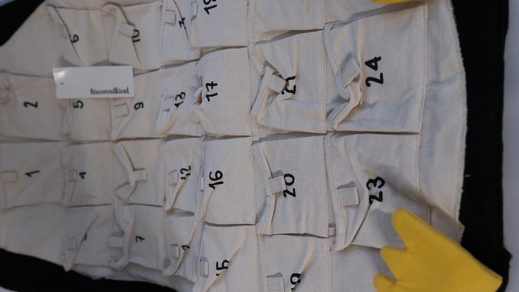 Produktbild: Adventskalender PINGUIN (120x50) bef&uuml;llbar