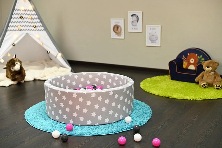 Produktbild: Knorrtoys 68160 - B&auml;llebad Soft Grey White Stars mit 300 B&auml;lle pink, ca.90x90x30cm