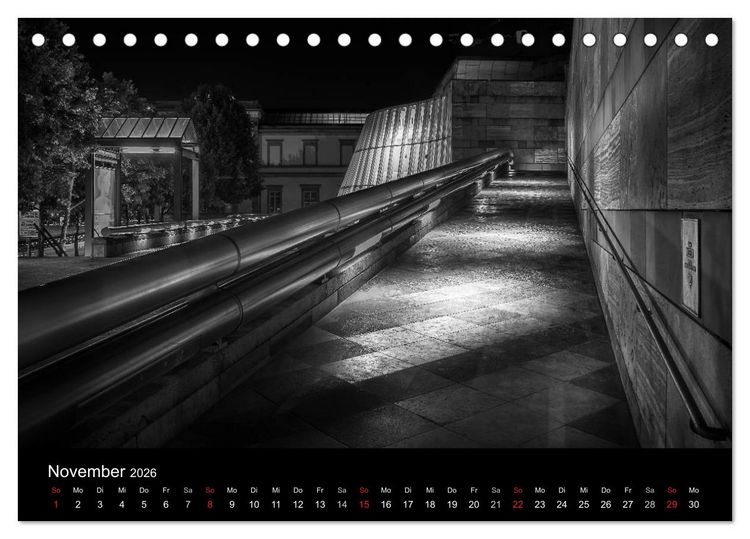 Produktbild: Stuttgart bei Nacht (Tischkalender 2026 DIN A5 quer), CALVENDO Monatskalender