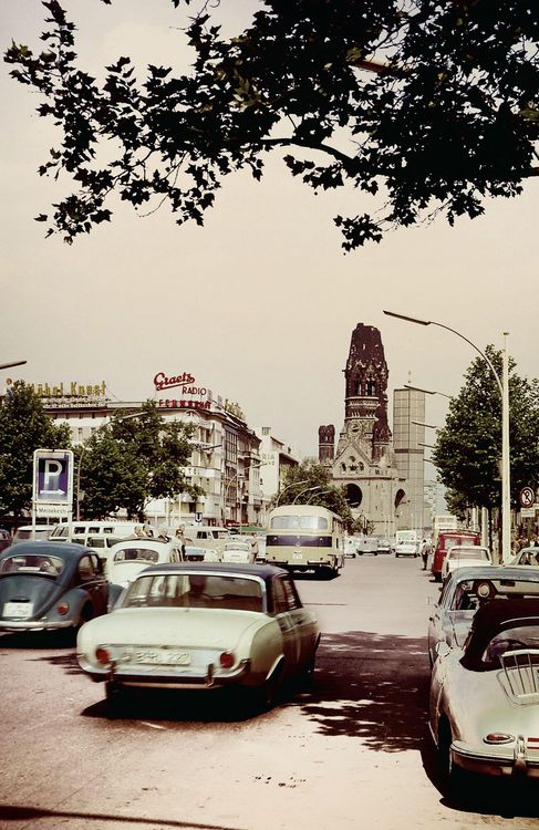 Produktbild: Die Schwestern vom Ku'damm: Tage der Hoffnung