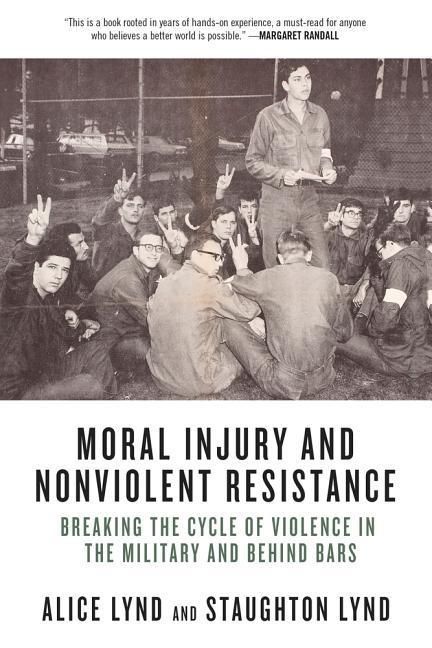 Produktbild: Moral Injury and Nonviolent Resistance