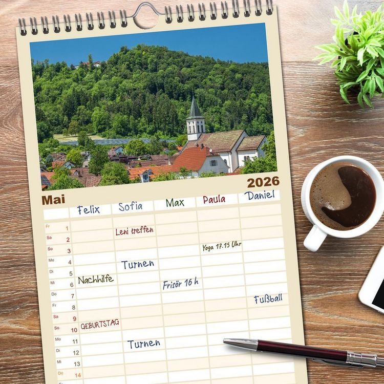 Produktbild: Familienplaner 2026 - HEGAUBERGE mit 5 Spalten (Wandkalender, 21 x 45 cm) CALVENDO