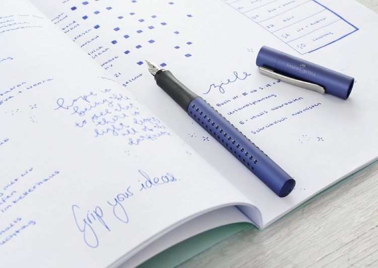 Produktbild: Faber-Castell F&uuml;ller Grip 2011 M blau