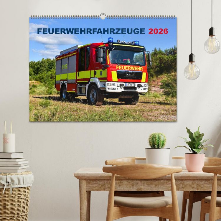 Produktbild: Feuerwehrfahrzeuge (Wandkalender 2026 DIN A2 quer), CALVENDO Monatskalender