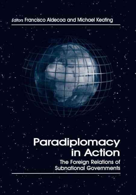 Produktbild: Paradiplomacy in Action