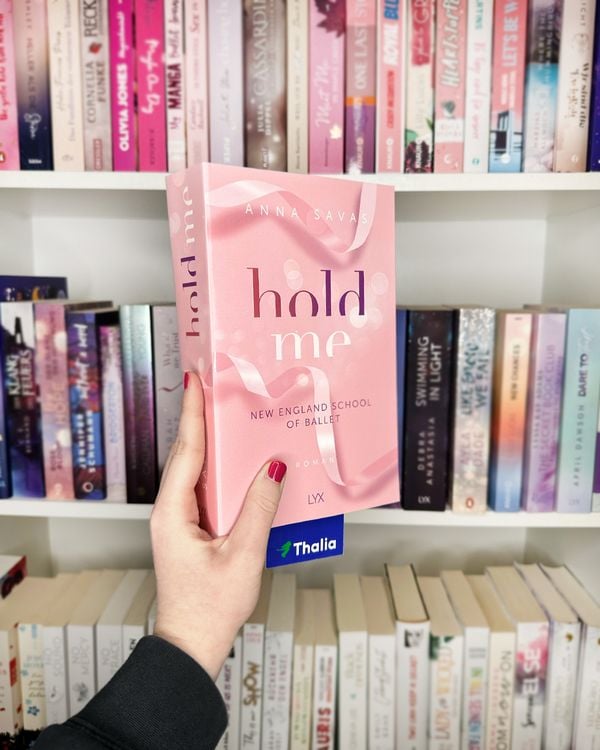 Produktbild: Hold Me - New England School of Ballet