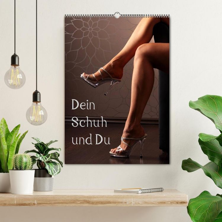 Produktbild: Dein Schuh und Du (Wandkalender 2027 DIN A2 hoch), CALVENDO Monatskalender