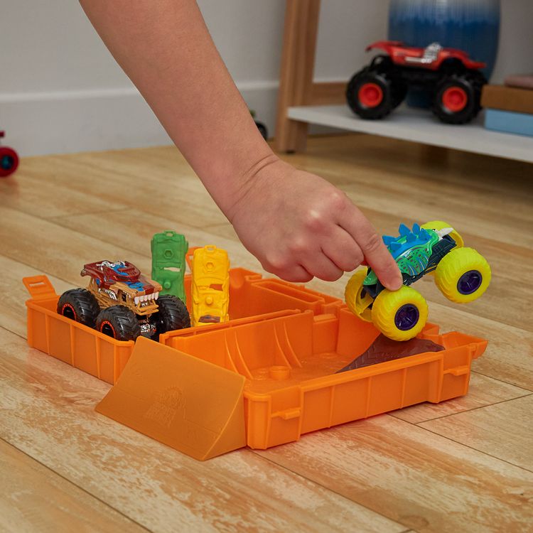 Produktbild: Hot Wheels Monster Trucks Stunt N' Go Fossil Fuel Playset (EC)