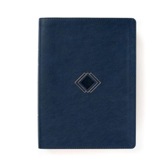 Produktbild: CSB Day-By-Day Chronological Bible, Navy Leathertouch