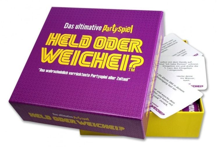 Produktbild: Pegasus KYL47001 - Held oder Weichei? - Das Ultimative Partyspiel, Kartenspiel