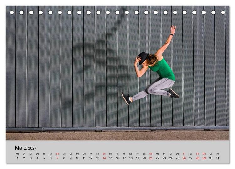 Produktbild: Momente des Sport (Tischkalender 2027 DIN A5 quer), CALVENDO Monatskalender