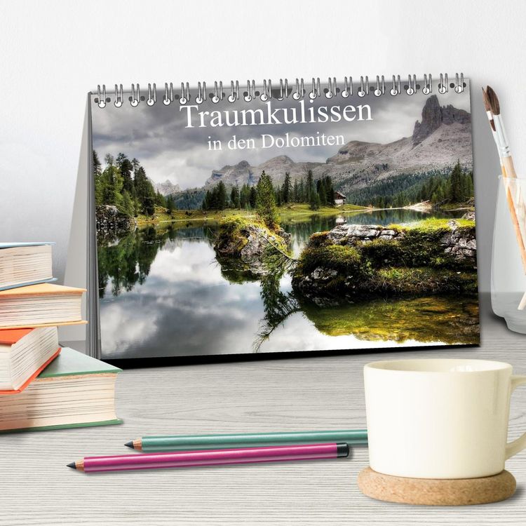 Produktbild: Traumkulissen in den Dolomiten (Tischkalender 2026 DIN A5 quer), CALVENDO Monatskalender