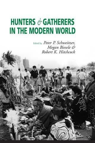 Produktbild: Hunters and Gatherers in the Modern World