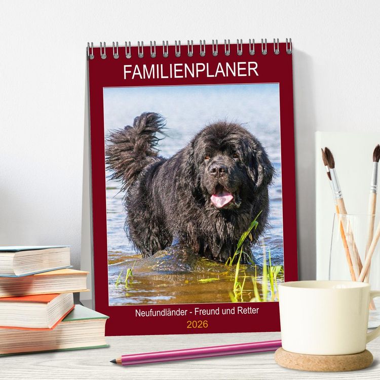 Produktbild: Familienplaner Neufundl&auml;nder - Freund und Retter (Tischkalender 2026 DIN A5 hoch), CALVENDO Monatskalender