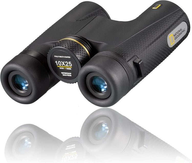 Produktbild: National Geographic 9076550 - Taschenfernglas 10x25, mit hochwertigen BaK-4-Prismen, Fernglas mit Tasche und Trageriemen
