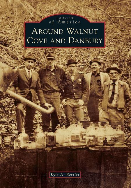 Produktbild: Around Walnut Cove and Danbury