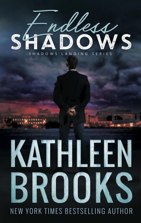 Produktbild: Endless Shadows (Shadows Landing, #7)