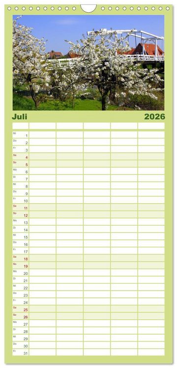 Produktbild: Familienplaner 2026 - Wundersch&ouml;nes "Altes Land" mit 5 Spalten (Wandkalender, 21 x 45 cm) CALVENDO