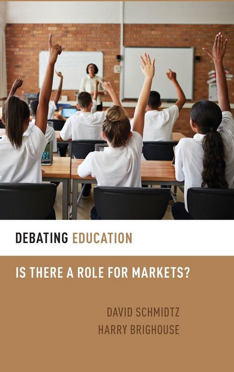 Produktbild: Debating Education