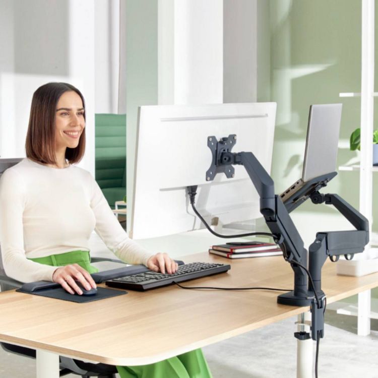 Produktbild: Leitz Monitorhalterung Monitor+Laptoparm Ergo 1 Display(s) 81,3 cm (32") Dunkelgrau H&ouml;henverstellbar, Drehbar, Neigbar, Schwenkbar