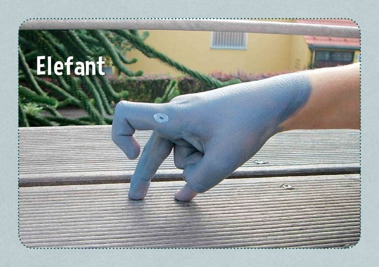 Produktbild: Zwei Freunde gehen Hand in Hand