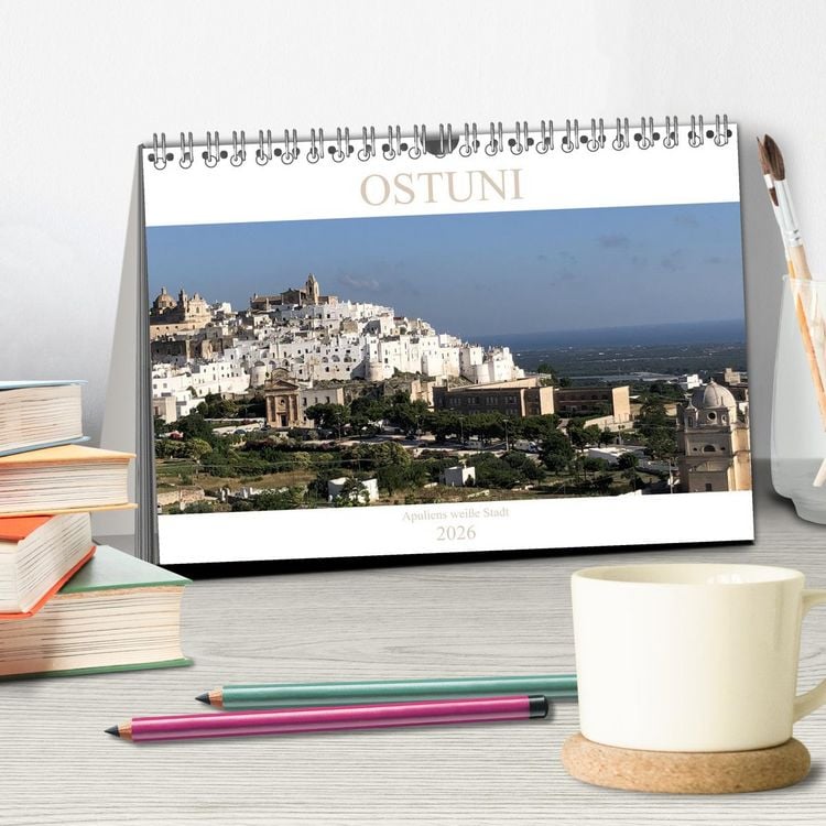 Produktbild: Ostuni - Apuliens wei&szlig;e Stadt (Tischkalender 2026 DIN A5 quer), CALVENDO Monatskalender