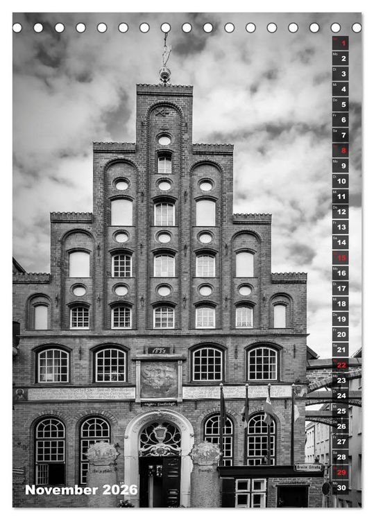 Produktbild: L&Uuml;BECK Monochrome Momente (Tischkalender 2026 DIN A5 hoch), CALVENDO Monatskalender