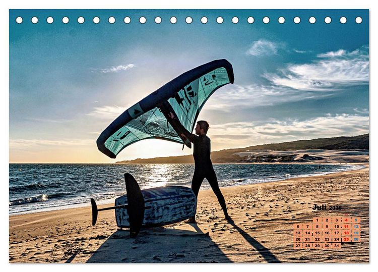 Produktbild: Wingfoilen - fliegen &uuml;ber das Wasser (Tischkalender 2026 DIN A5 quer), CALVENDO Monatskalender