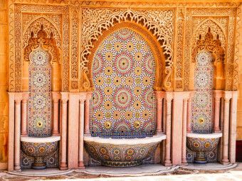 Produktbild: CALVENDO Puzzle Mit Mosaiken verzierte Brunnen in Fes | 1000 Teile Lege-Gr&ouml;&szlig;e 64x48cm Foto-Puzzle f&uuml;r gl&uuml;ckliche Stunden