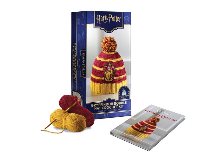 Produktbild: Harry Potter: Gryffindor Pom-Pom Beanie Crochet Kit